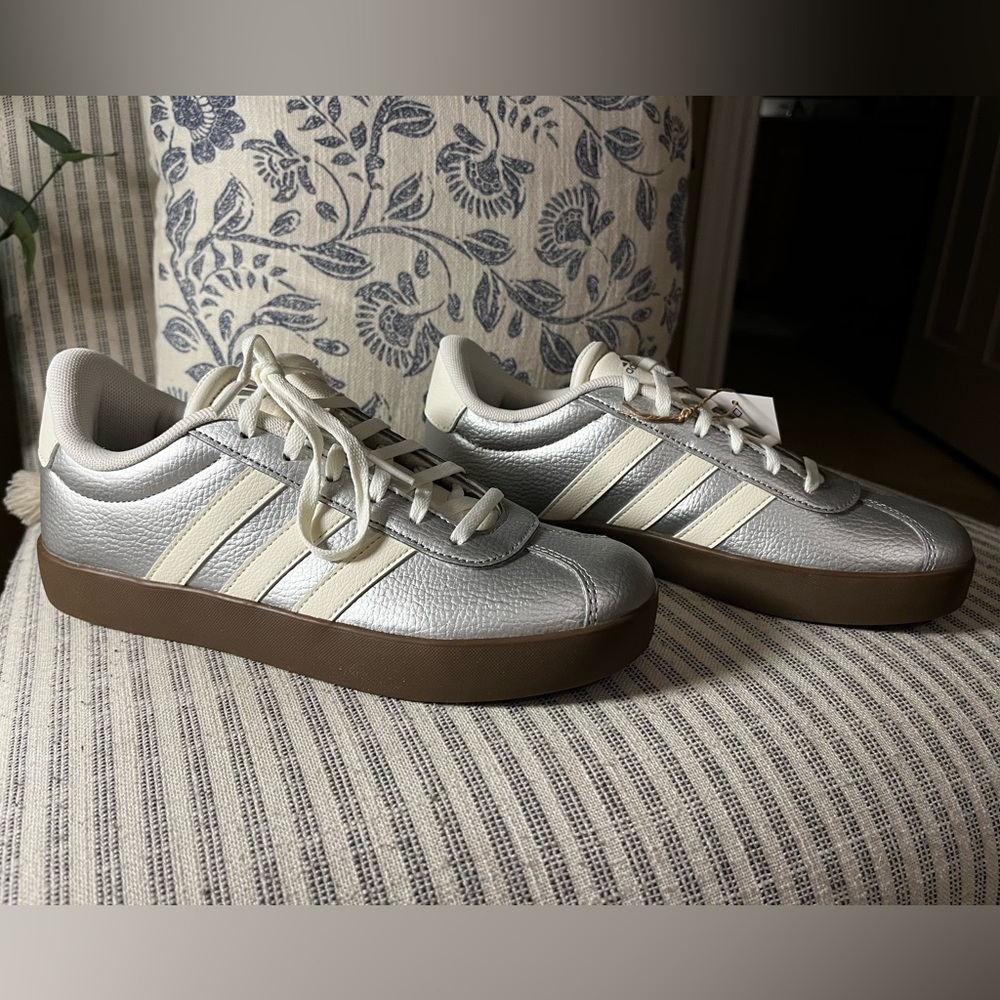 NWT Silver adidas